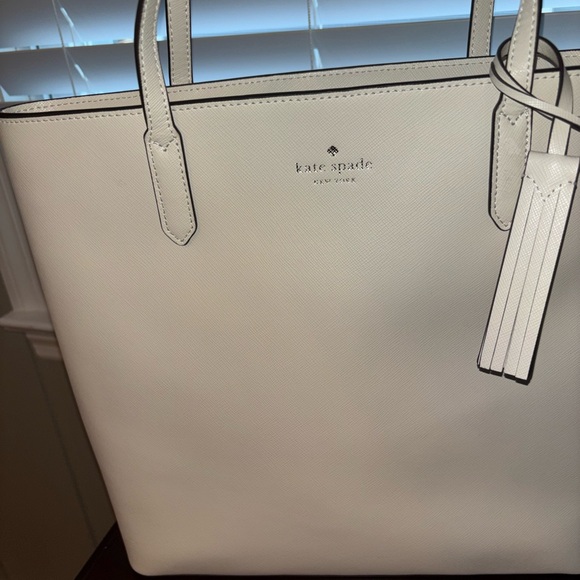 Kate Spade Cream Tote Bag and Wallet Set - Picture 3 of 5